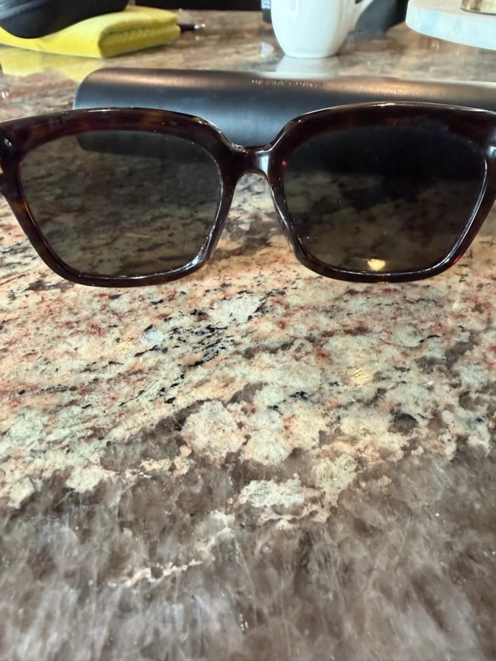 YSL Sunglasses - Picture 5 of 10